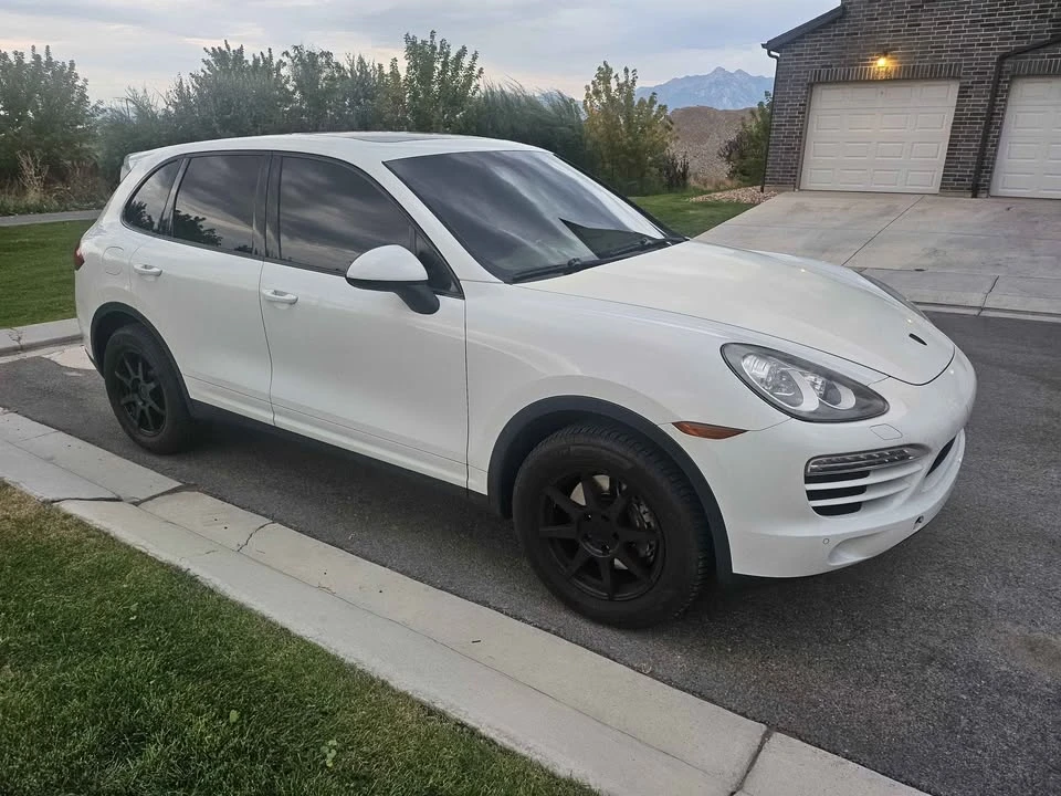 2013 Porsche 958 Cayenne - Image 3 of 18