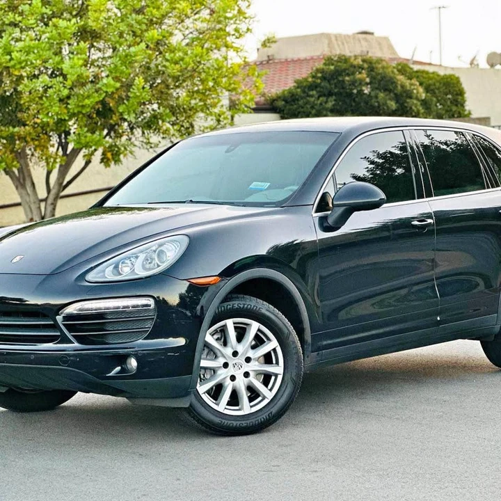 2013 Porsche 958 Cayenne - Image 1 of 18