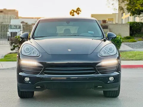 2013 Porsche 958 Cayenne - Image 3 of 18