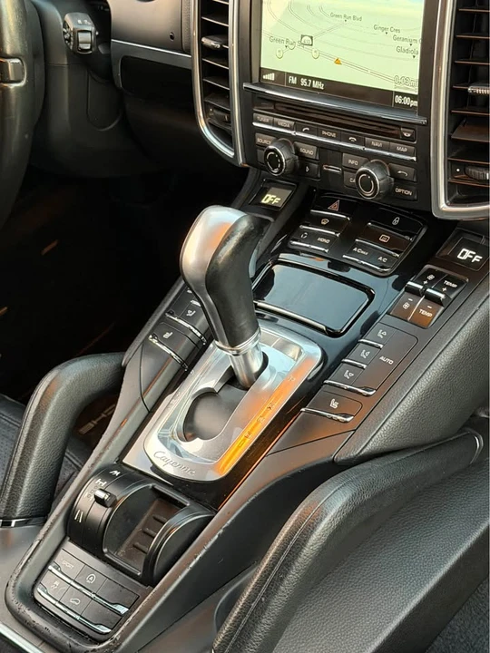 2013 Porsche 958 Cayenne - Image 17 of 20