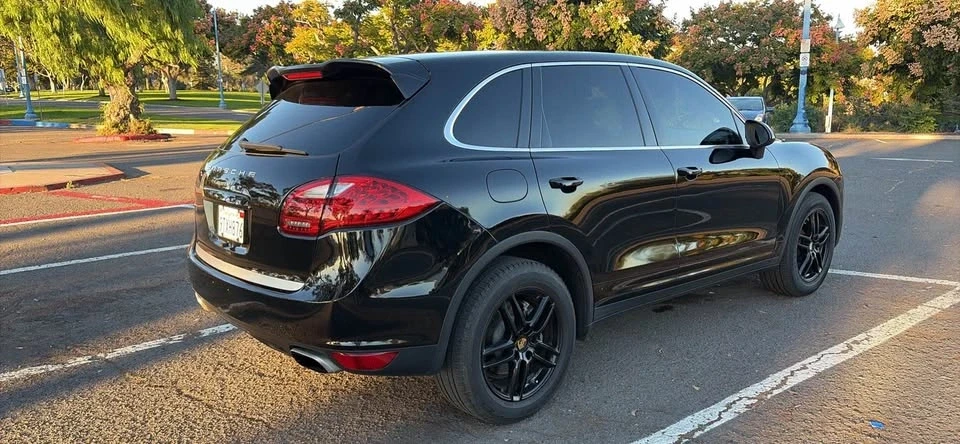 2013 Porsche 958 Cayenne Turbo - Image 8 of 14