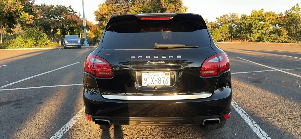 2013 Porsche 958 Cayenne Turbo - Image 10 of 14