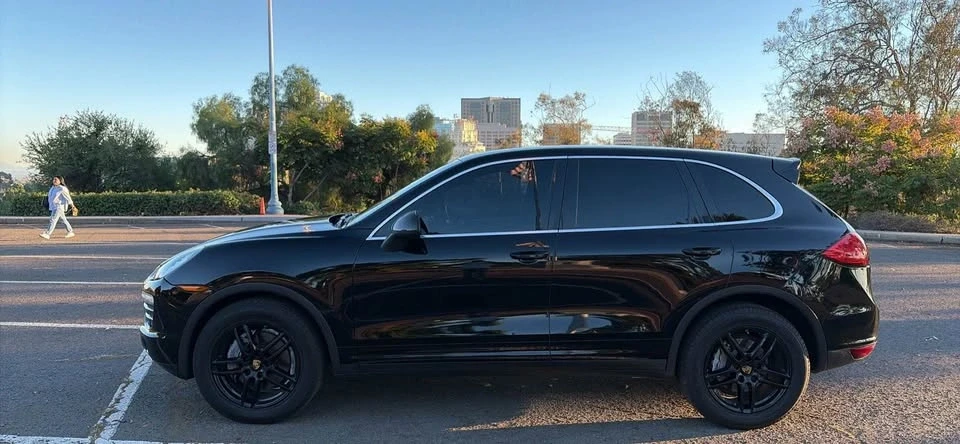 2013 Porsche 958 Cayenne Turbo - Image 2 of 14