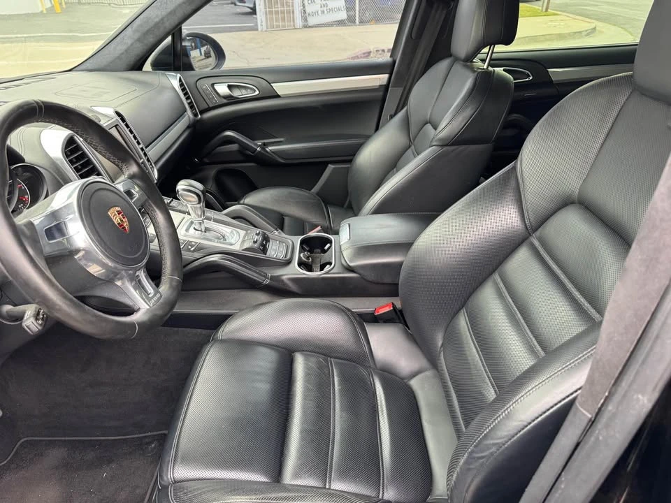 2013 Porsche 958 Cayenne Turbo - Image 6 of 11