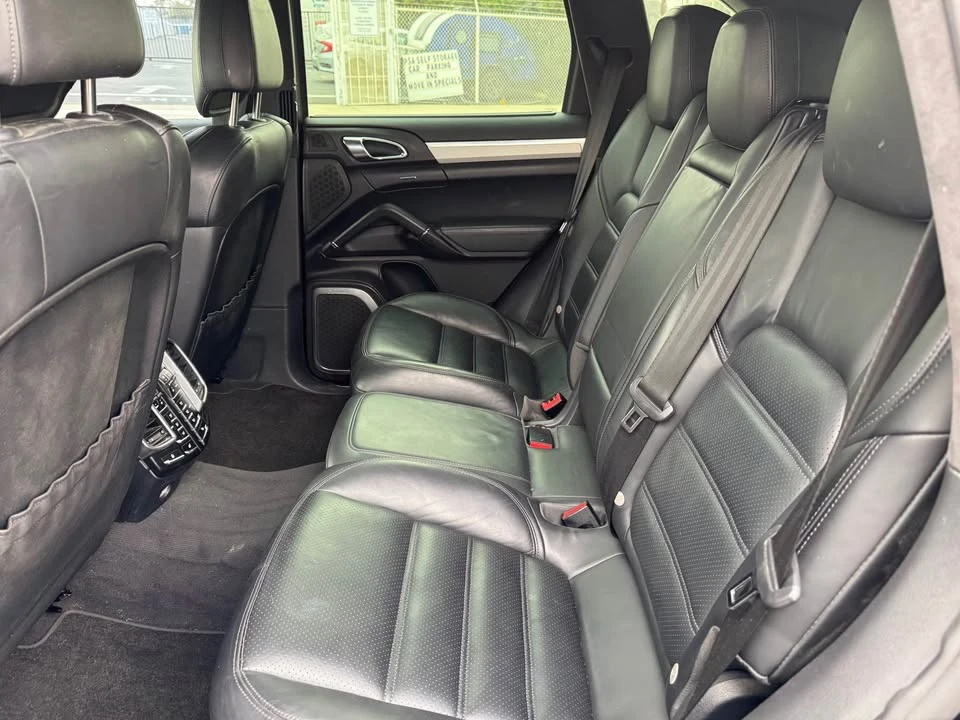 2013 Porsche 958 Cayenne Turbo - Image 7 of 11