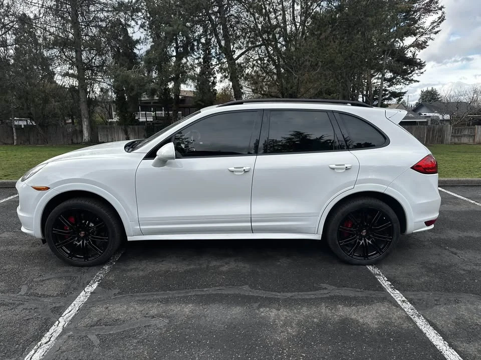 2013 Porsche 958 Cayenne Turbo - Image 2 of 20