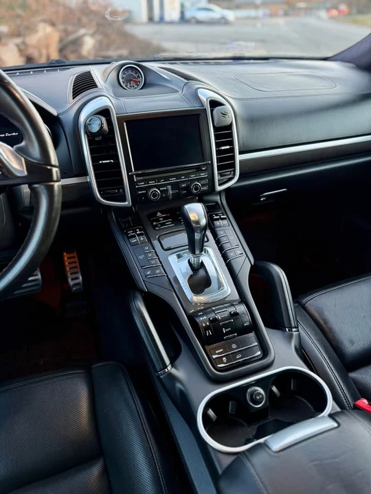 2013 Porsche 958 Cayenne Turbo - Image 12 of 13