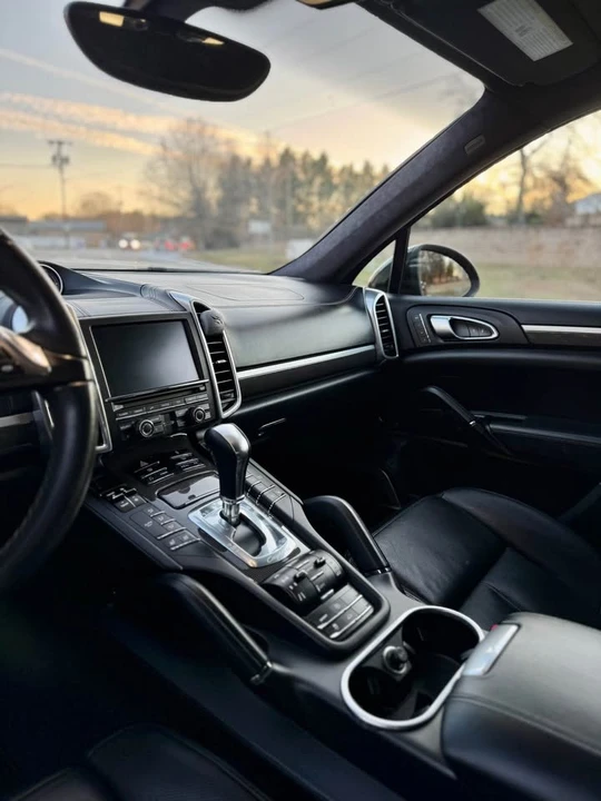 2013 Porsche 958 Cayenne Turbo - Image 11 of 13