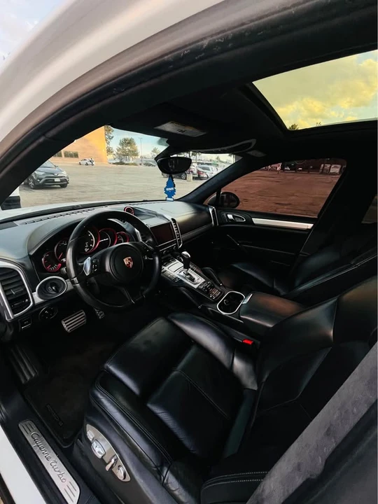 2013 Porsche 958 Cayenne Turbo - Image 11 of 19