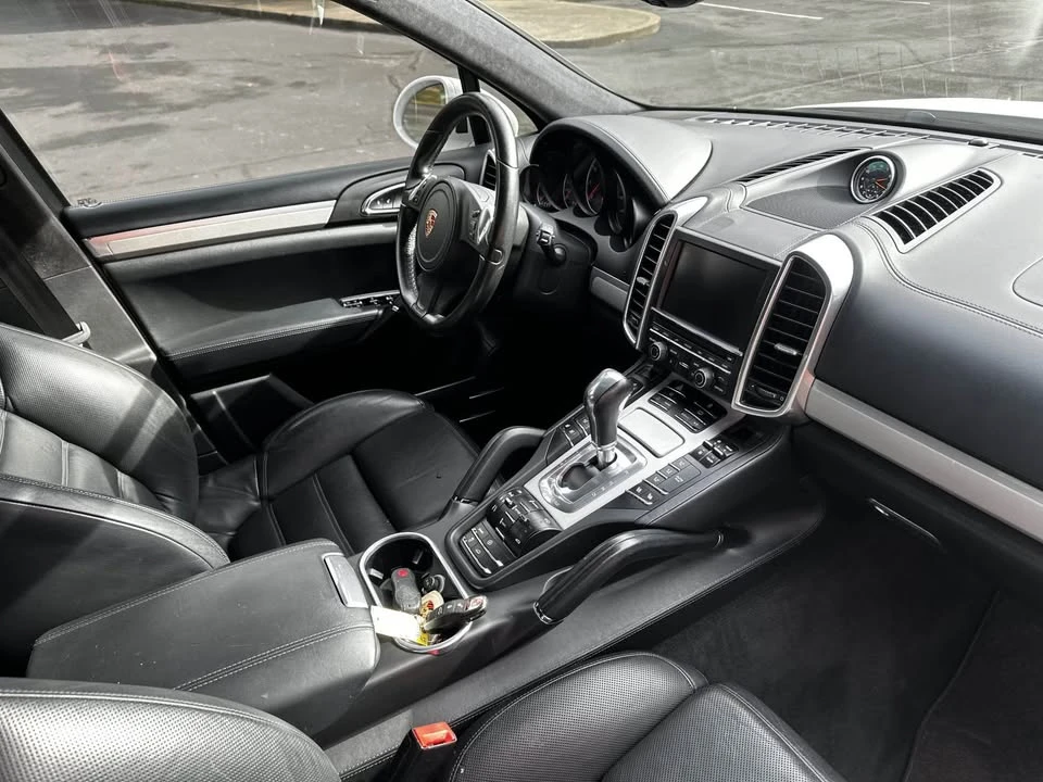 2013 Porsche 958 Cayenne Turbo - Image 10 of 20