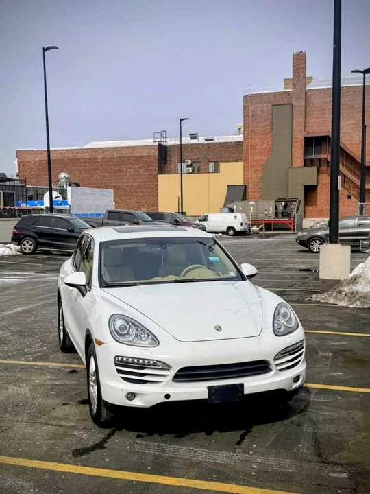 2013 Porsche 958 Cayenne - Image 4 of 18
