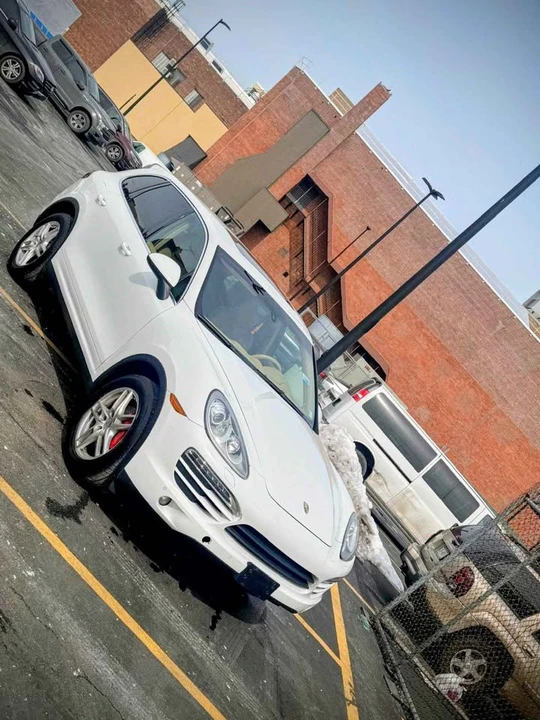 2013 Porsche 958 Cayenne - Image 3 of 18