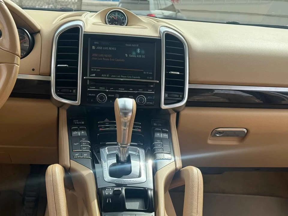 2013 Porsche 958 Cayenne - Image 12 of 18