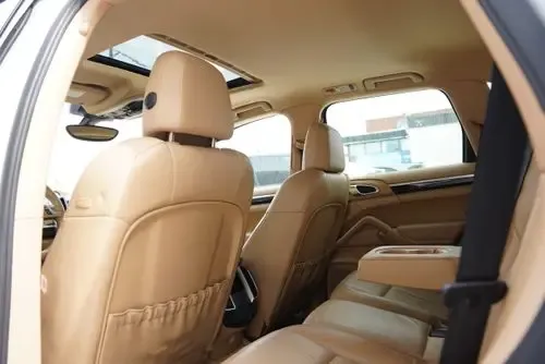 2013 Porsche 958 Cayenne - Image 2 of 12