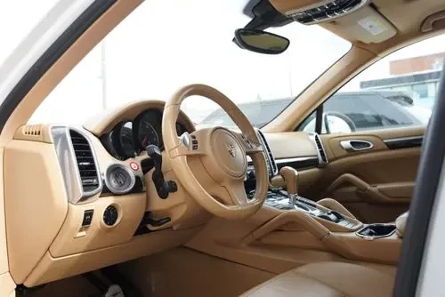 2013 Porsche 958 Cayenne - Image 10 of 12
