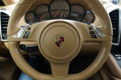 2013 Porsche 958 Cayenne - Image 9 of 12
