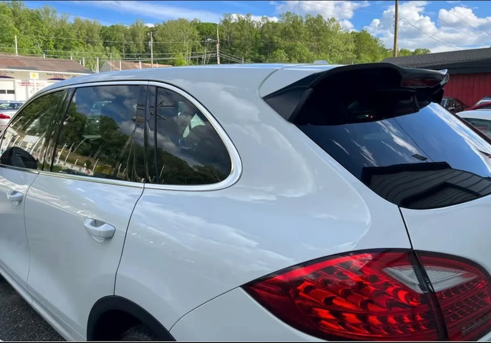 2013 Porsche 958 Cayenne - Image 2 of 14