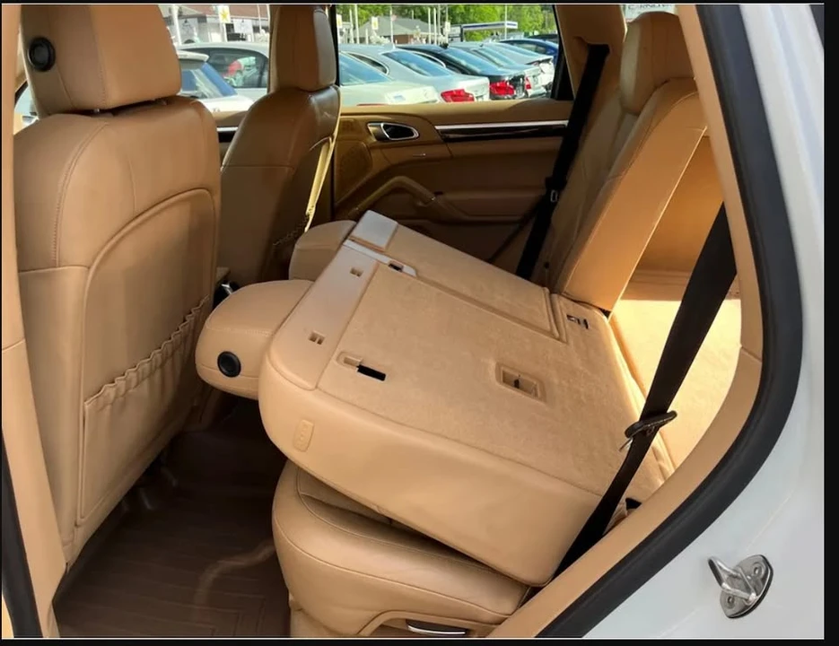 2013 Porsche 958 Cayenne - Image 11 of 14
