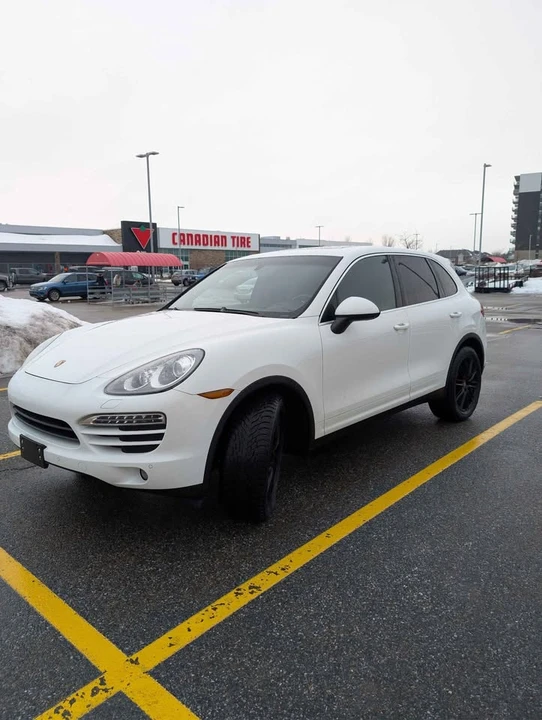 2013 Porsche 958 Cayenne - Image 3 of 18