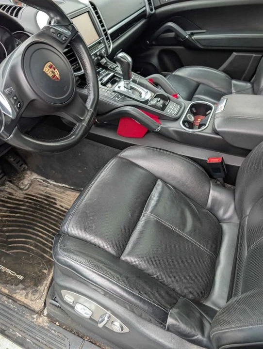 2013 Porsche 958 Cayenne - Image 17 of 18