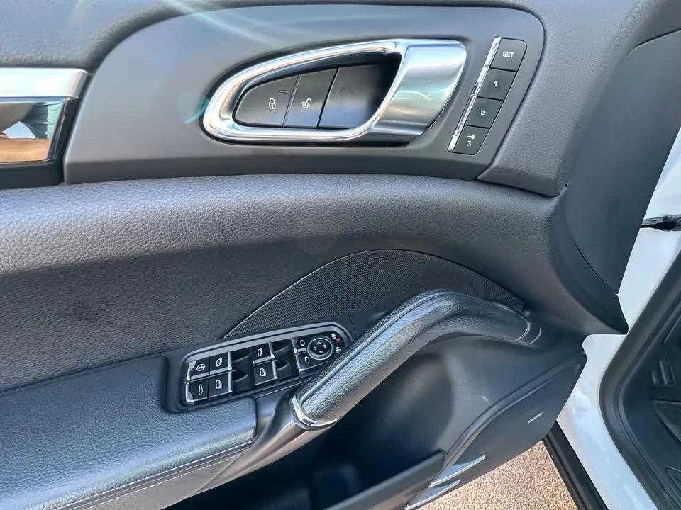 2013 Porsche 958 Cayenne Diesel - Image 19 of 20