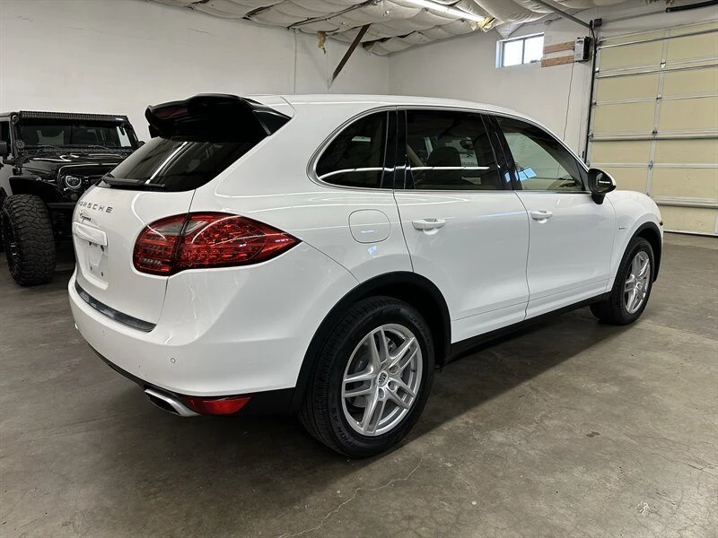2013 Porsche 958 Cayenne Diesel - Image 3 of 20