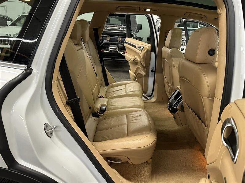 2013 Porsche 958 Cayenne Diesel - Image 12 of 20