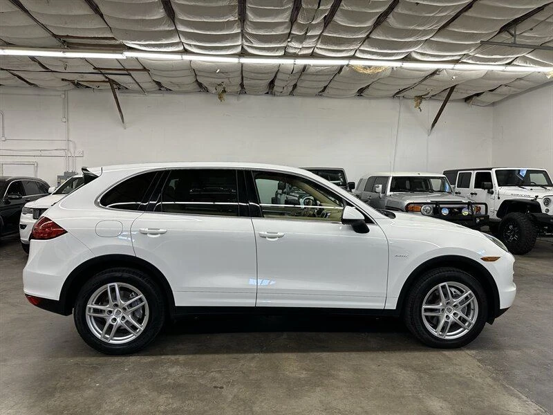 2013 Porsche 958 Cayenne Diesel - Image 2 of 20