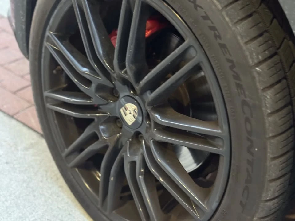 2013 Porsche 958 Cayenne GTS - Image 12 of 20
