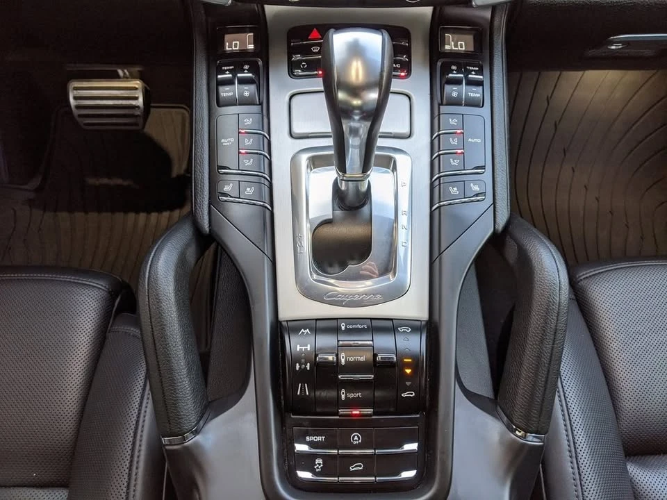 2013 Porsche 958 Cayenne GTS - Image 12 of 12