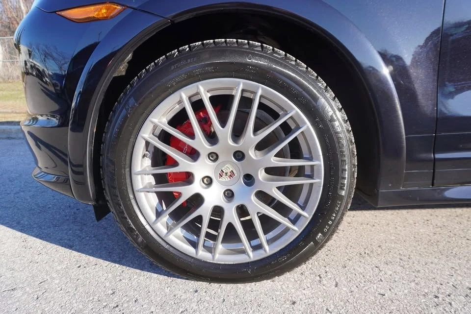 2013 Porsche 958 Cayenne GTS - Image 7 of 20