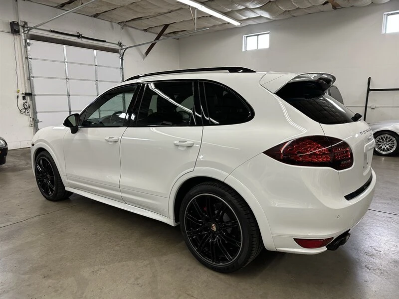2013 Porsche 958 Cayenne GTS - Image 5 of 20