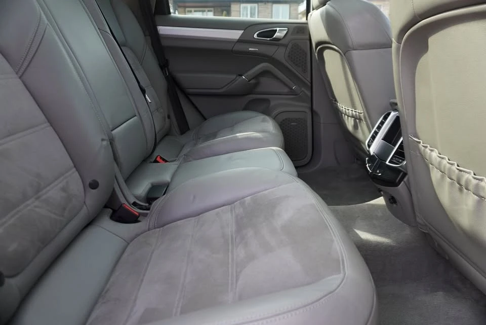 2013 Porsche 958 Cayenne GTS - Image 19 of 20