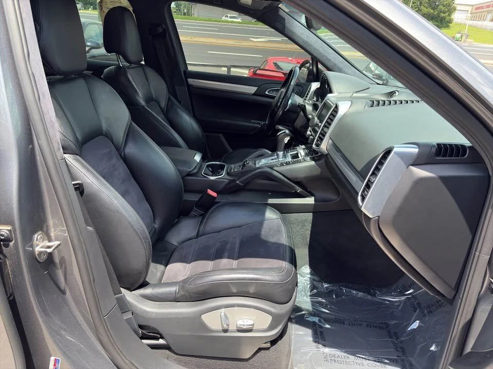 2013 Porsche 958 Cayenne GTS - Image 14 of 18