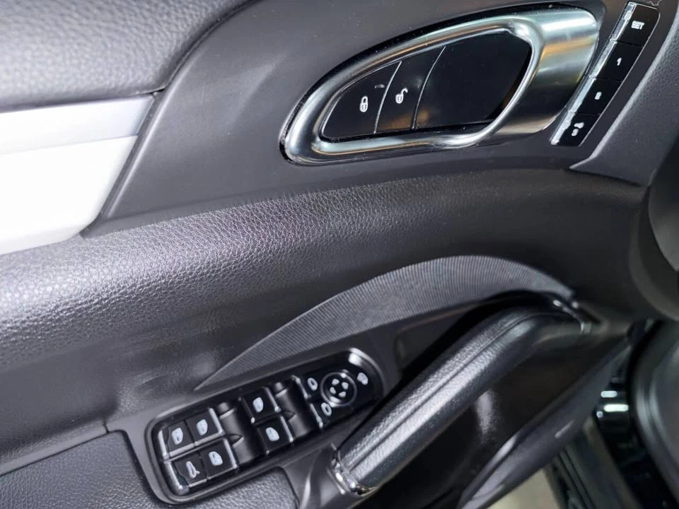 2013 Porsche 958 Cayenne GTS - Image 10 of 19