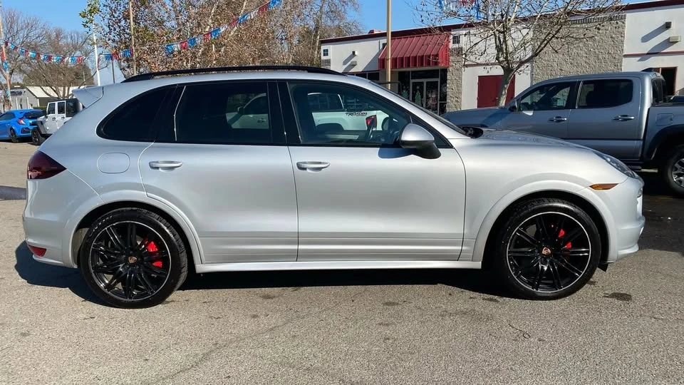 2013 Porsche 958 Cayenne GTS - Image 2 of 20