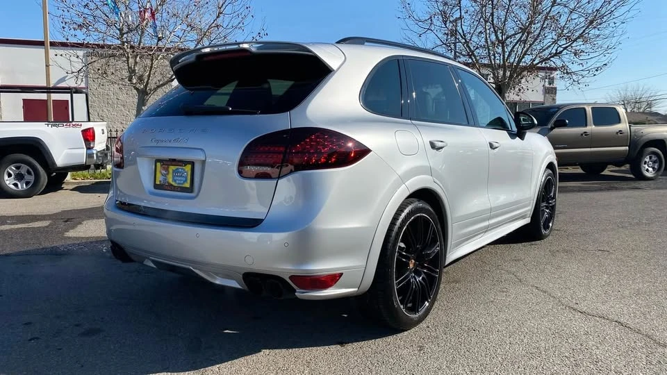 2013 Porsche 958 Cayenne GTS - Image 5 of 20