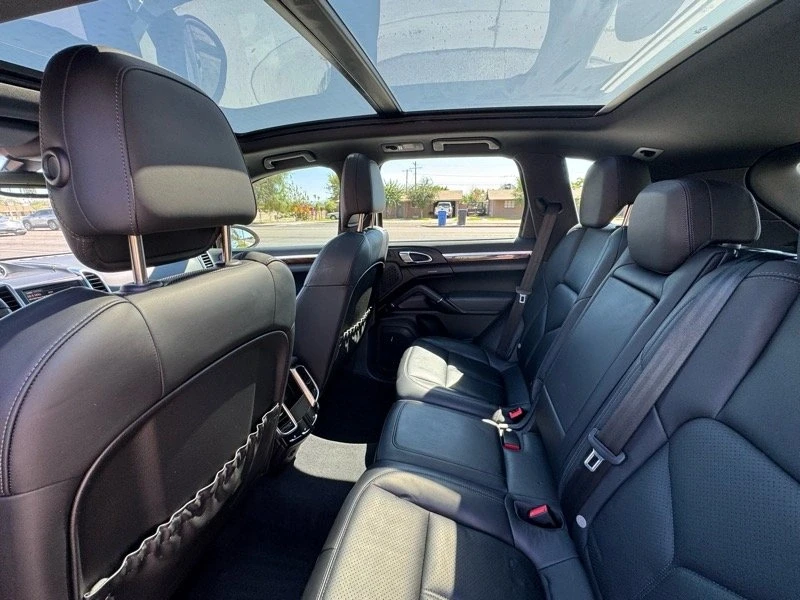2013 Porsche 958 Cayenne S - Image 7 of 12