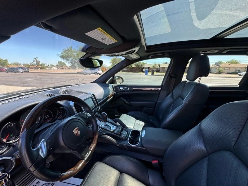 2013 Porsche 958 Cayenne S - Image 6 of 12