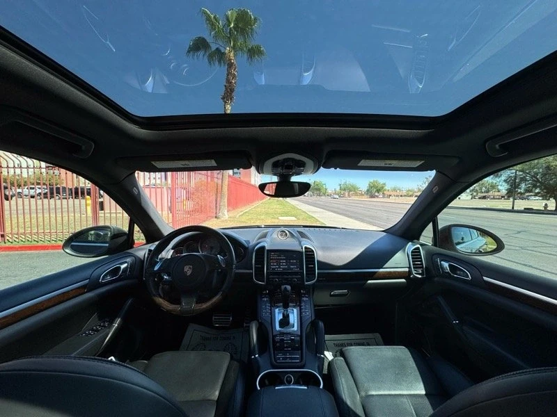 2013 Porsche 958 Cayenne S - Image 8 of 12