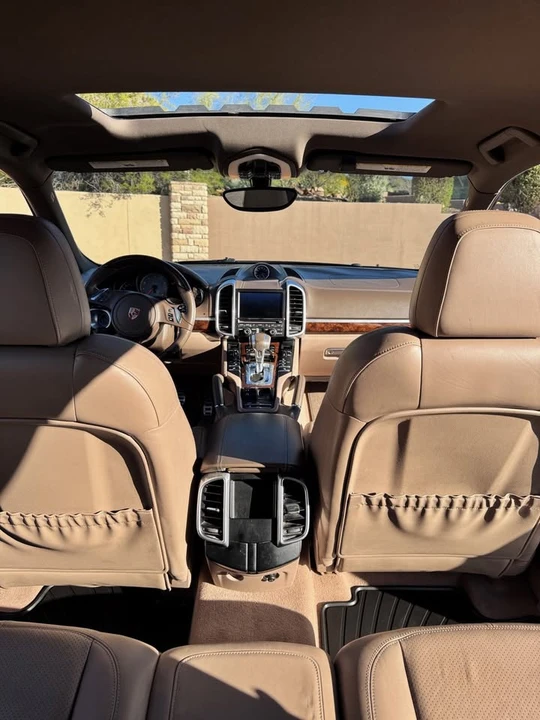 2013 Porsche 958 Cayenne S - Image 9 of 15