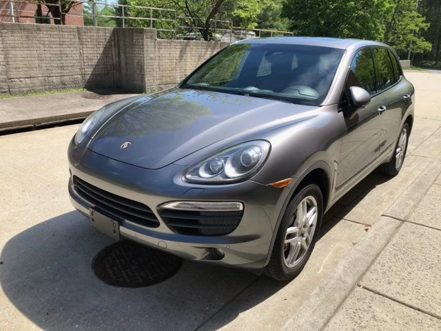 2013 Porsche 958 Cayenne S - Image 5 of 19