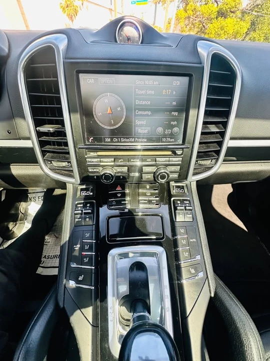 2013 Porsche 958 Cayenne S - Image 10 of 20
