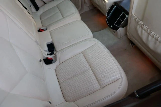 2013 Porsche 958 Cayenne S - Image 15 of 20