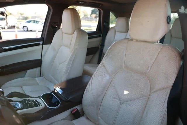 2013 Porsche 958 Cayenne S - Image 11 of 20
