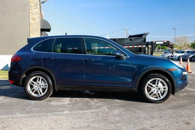 2013 Porsche 958 Cayenne S - Image 7 of 20