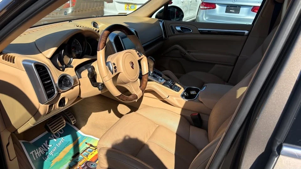 2013 Porsche 958 Cayenne S - Image 7 of 19