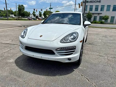 2013 Porsche Cayenne Sport