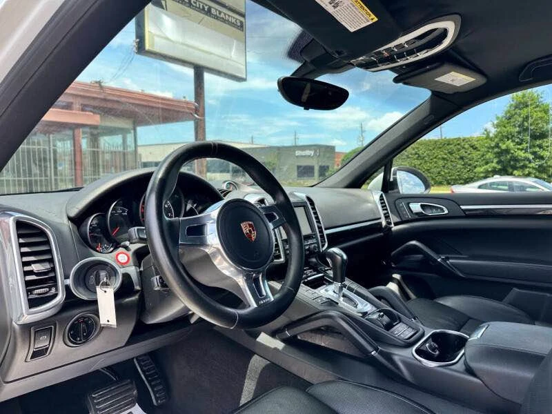 2013 Porsche 958 Cayenne - Image 6 of 14