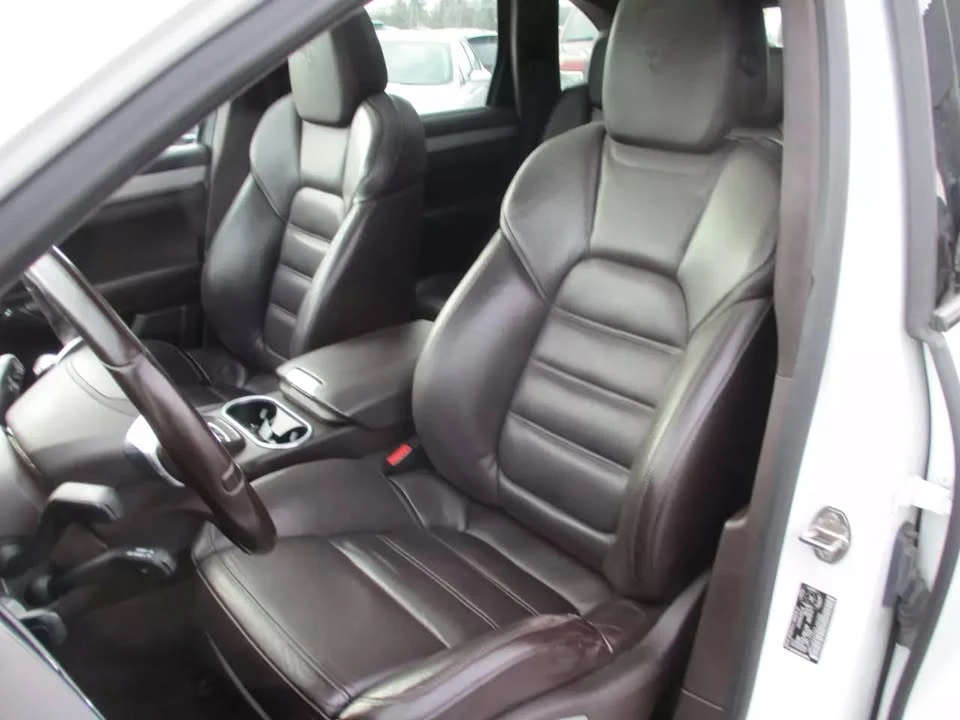 2013 Porsche 958 Cayenne Turbo - Image 16 of 19